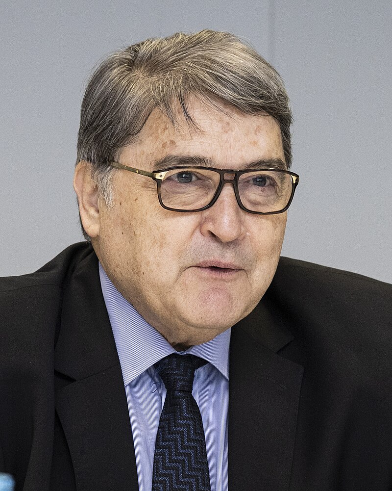 Emil Hurezeanu